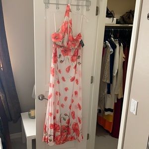 Lulus maxi halter dress